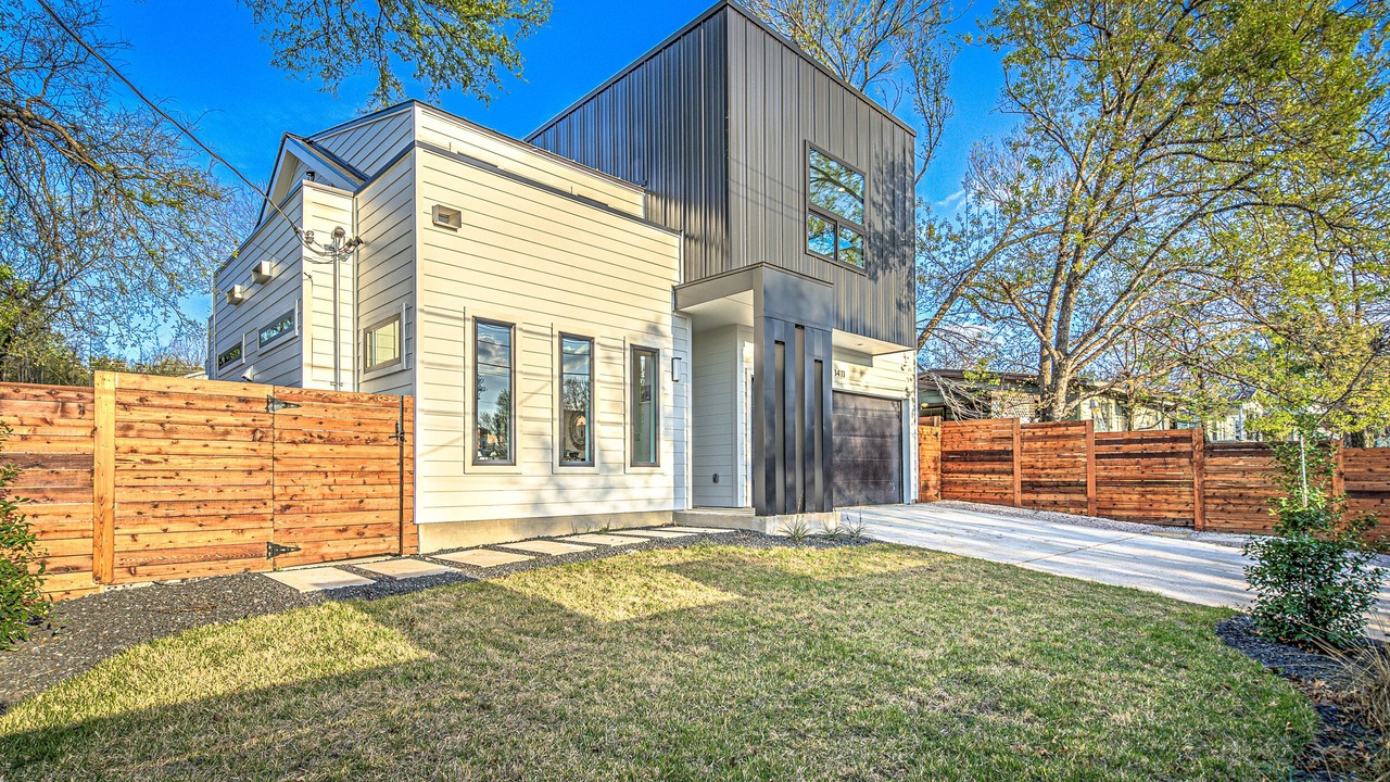 Photo of Outdoor in McKinley Heights