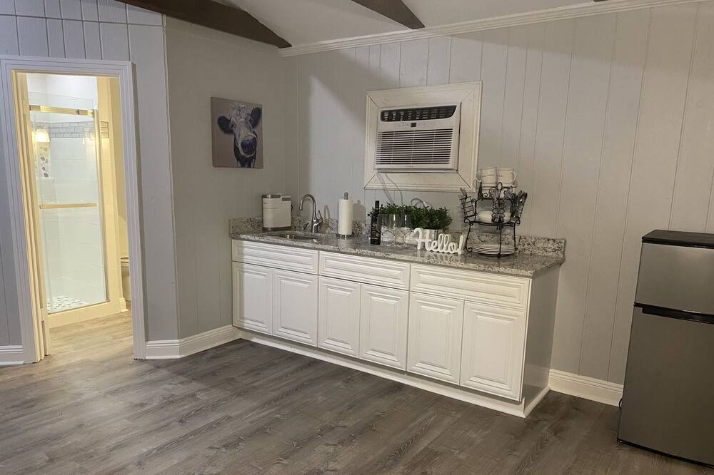 Photo of Bathroom in Old Aurora
