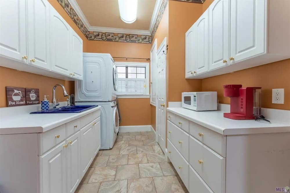 Photo of Kitchen in Maurepas