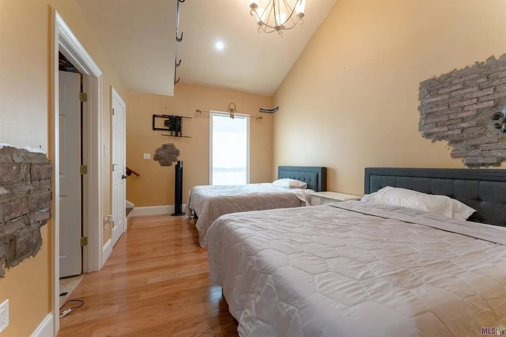 Photo of Bedroom in Maurepas