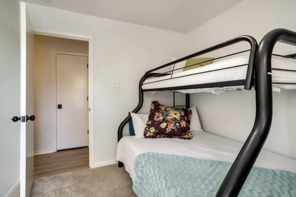 Photo of Bedroom in Rosenberg