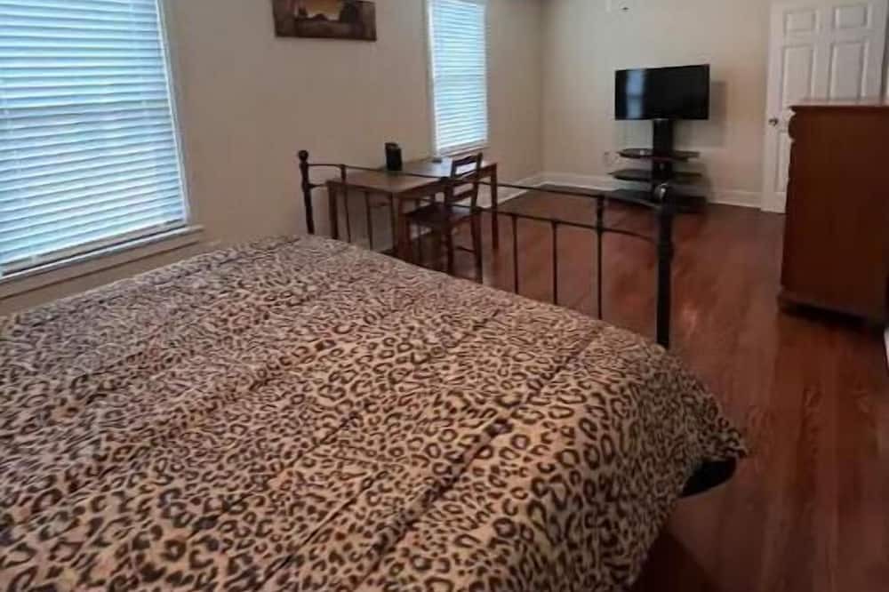 Photo of Bedroom in Behrman
