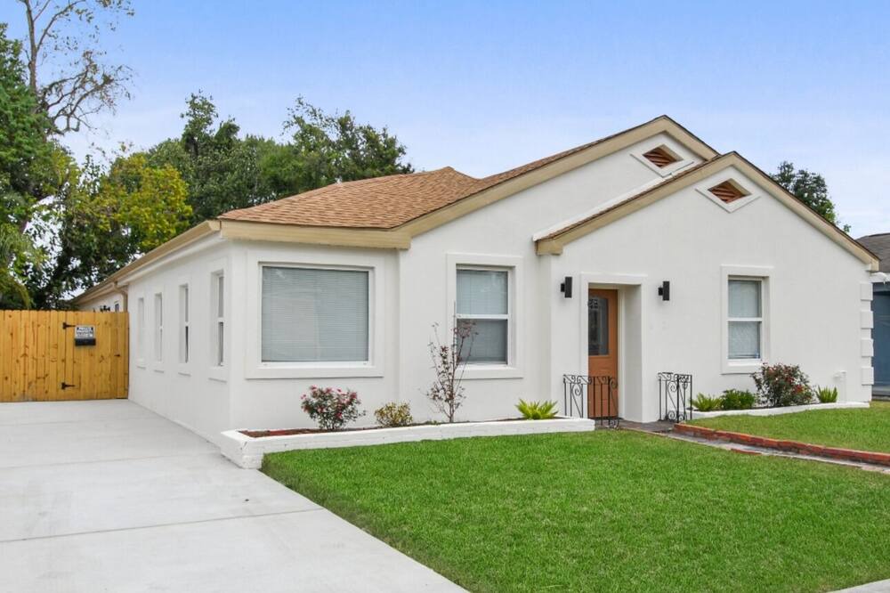 Photo of Outdoor in Hollygrove