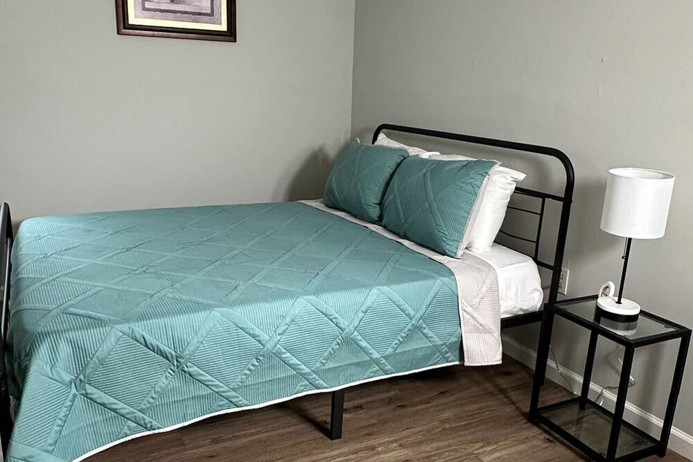 Photo of Bedroom in Hollygrove