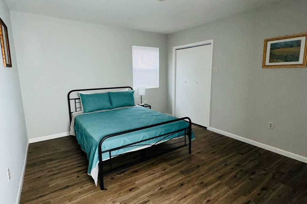 Photo of Bedroom in Hollygrove