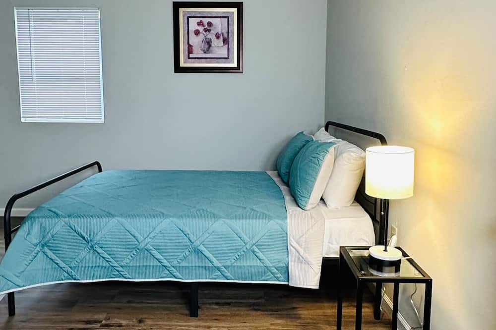 Photo of Bedroom in Hollygrove