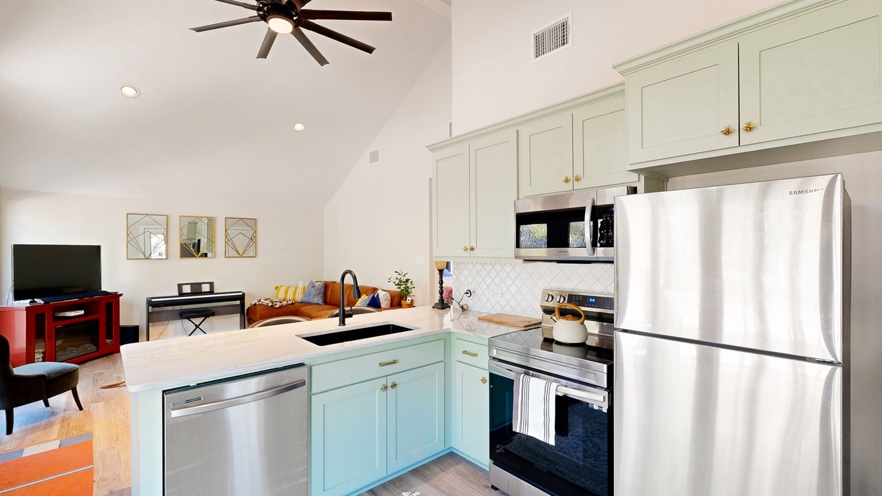 Photo of Kitchen in Holly Lake Ranch