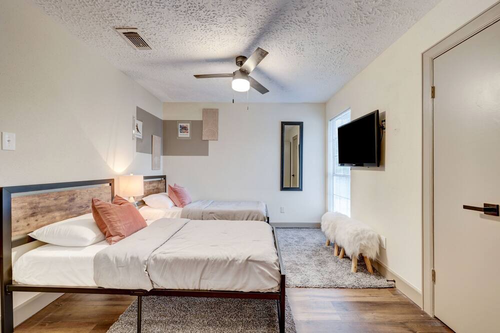 Photo of Bedroom in Southbelt/Ellington