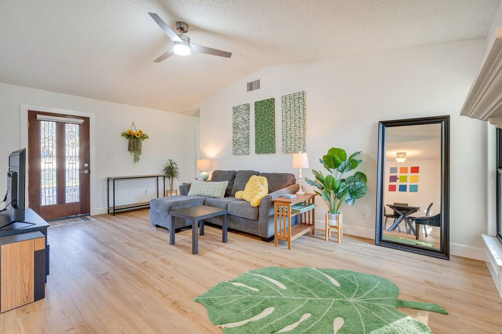 Photo of Bedroom in Apache Shores