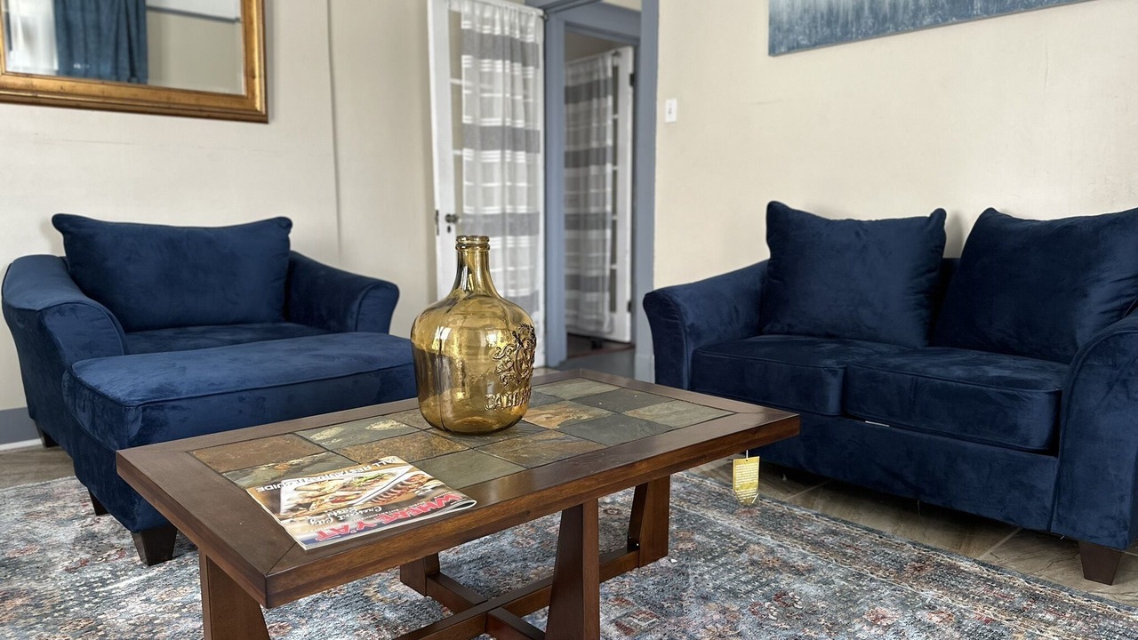 Photo of Livingroom in Uptown Historic District