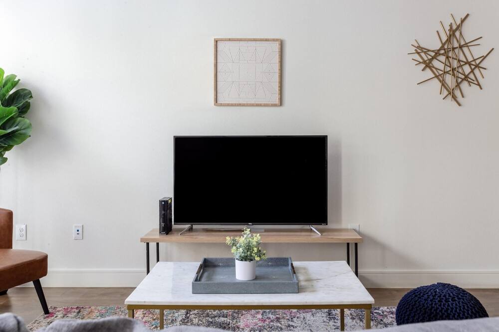 Photo of Livingroom in Northeast Dallas