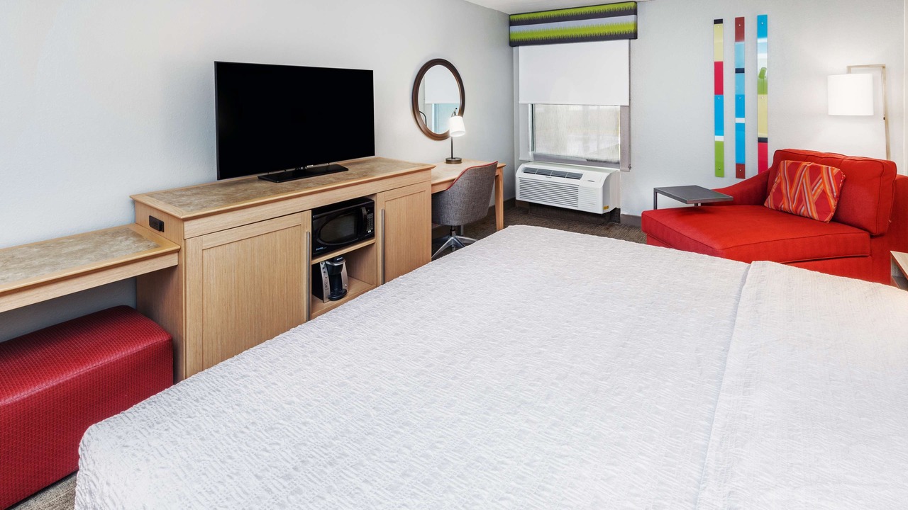 Photo of Bedroom in Sulphur