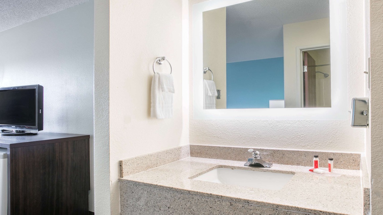 Photo of Bathroom in Scott