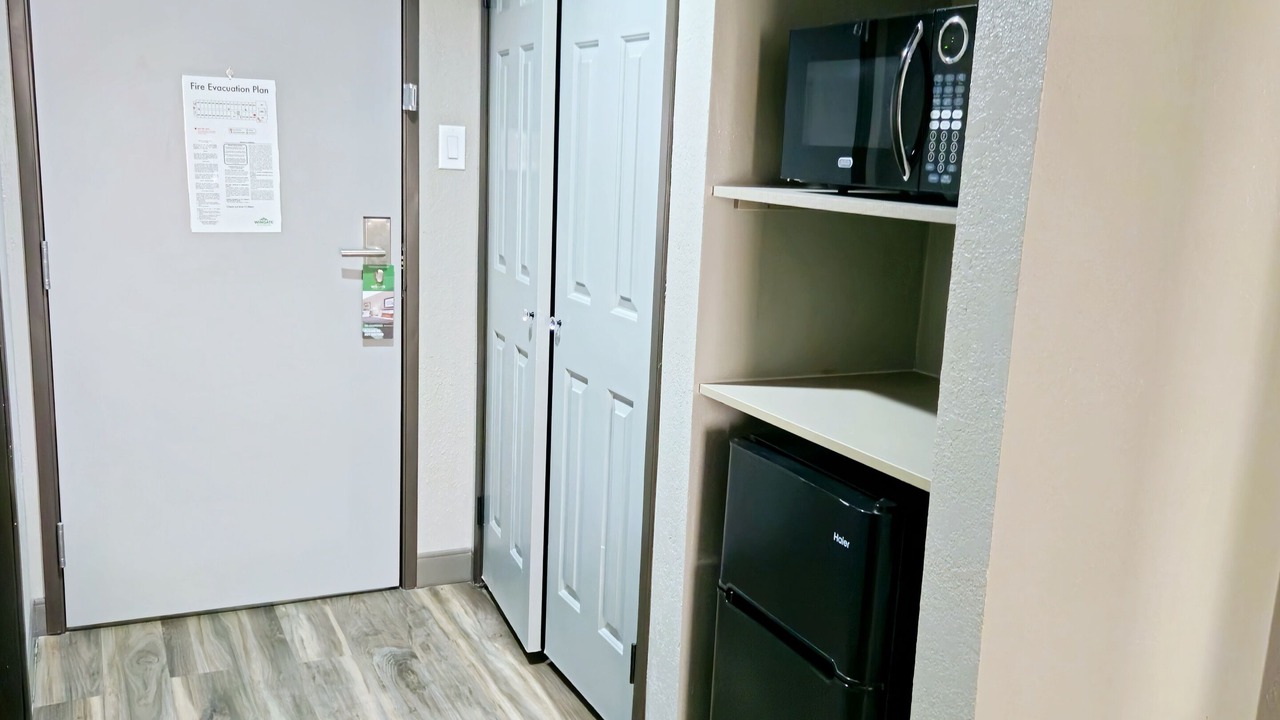 Photo of Bedroom in Sulphur
