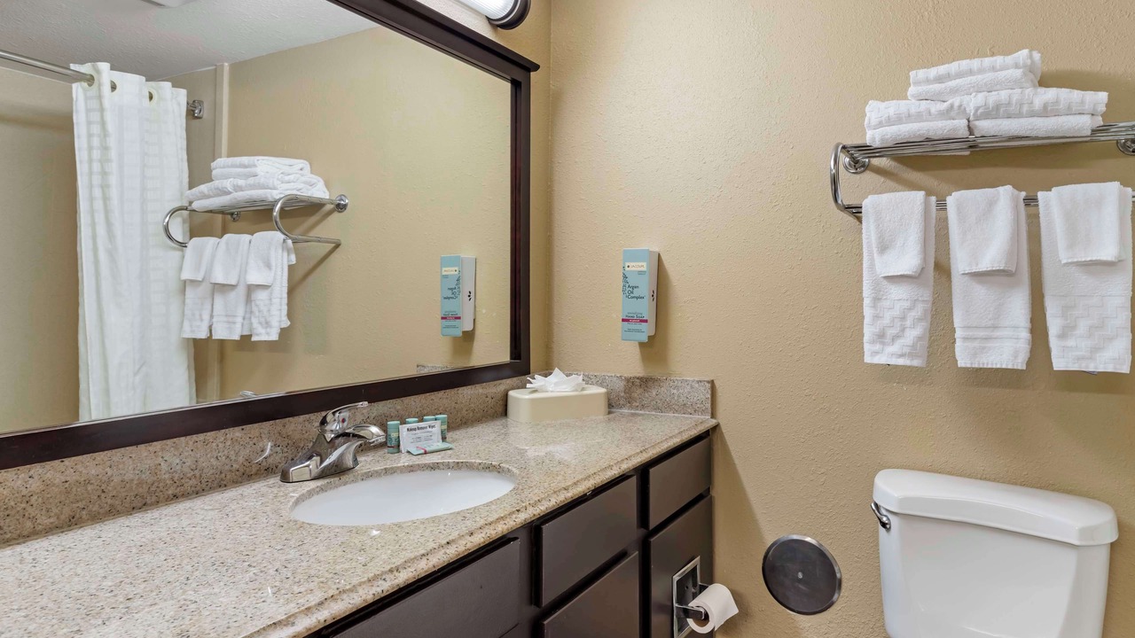 Photo of Bathroom in Alexandria