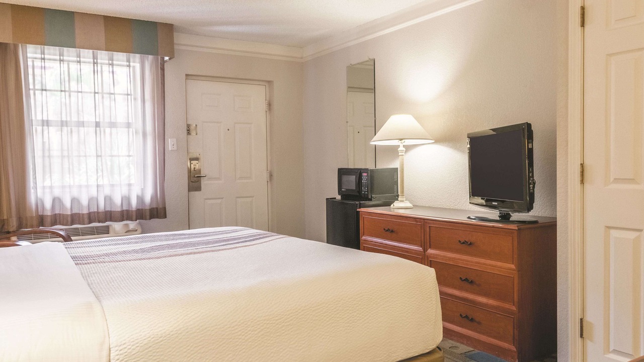 Photo of Bedroom in Terrytown