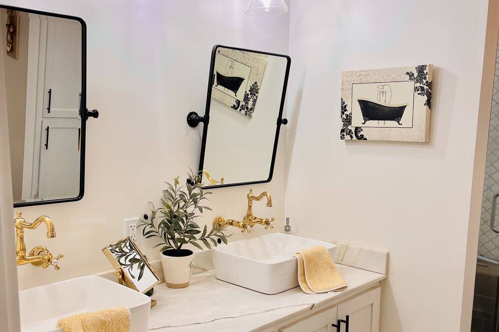 Photo of Bathroom in Milton