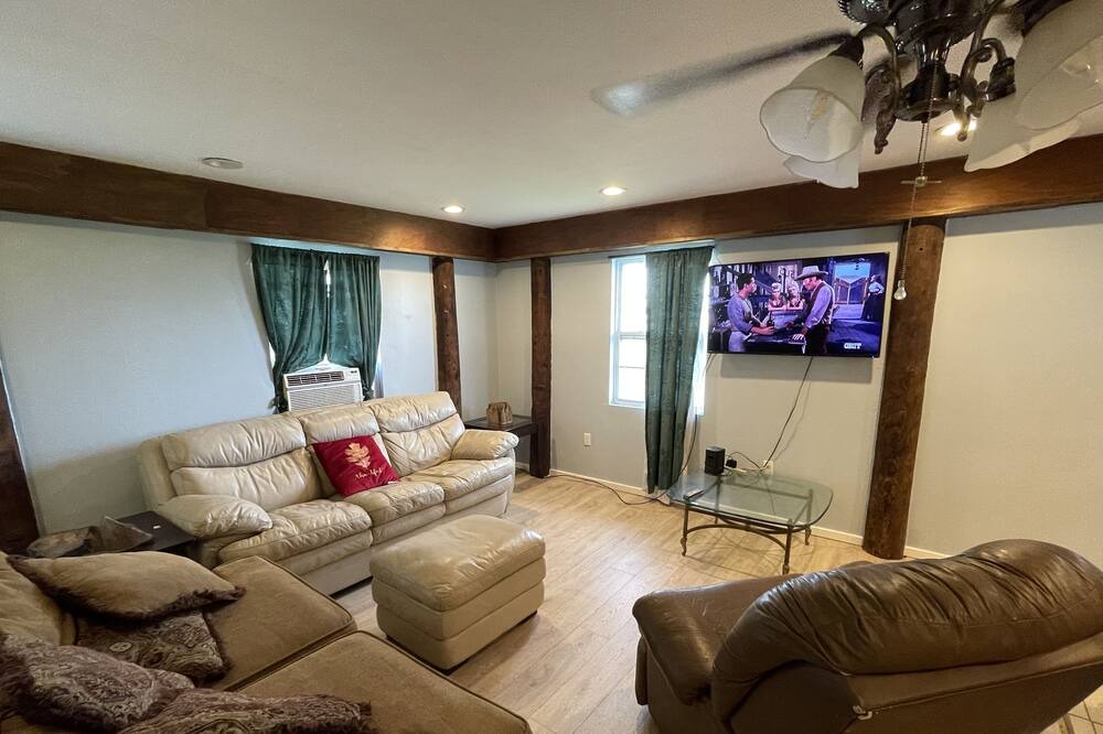 Photo of Livingroom in Buras-Triumph