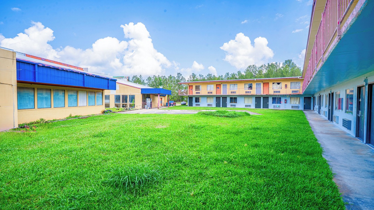 Photo of Outdoor in Livingston