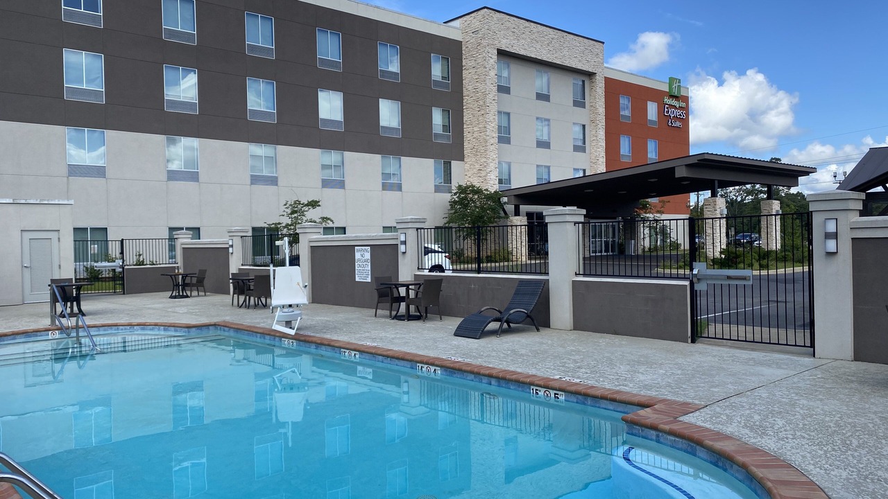 Photo of Outdoor in Pineville