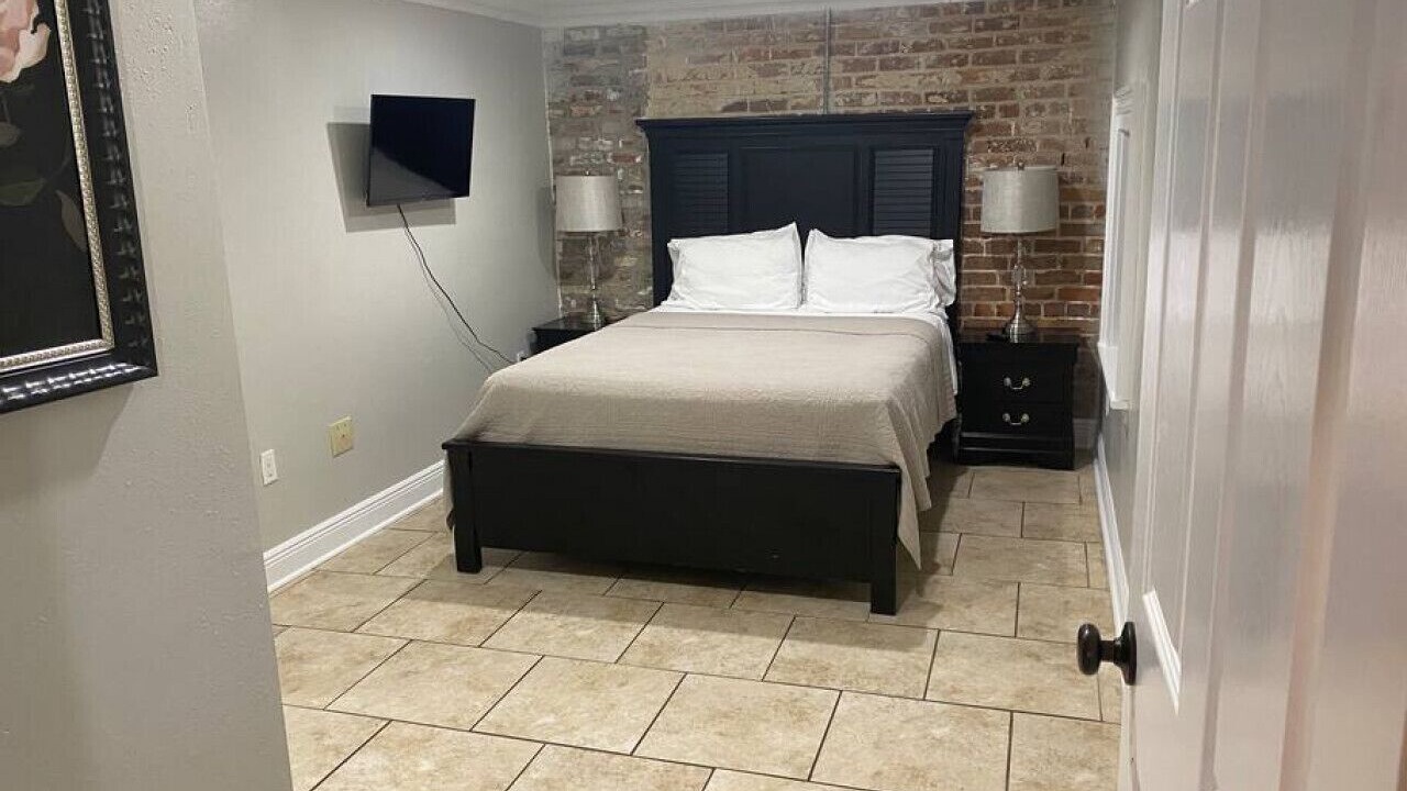 Photo of Bedroom in Algiers Point