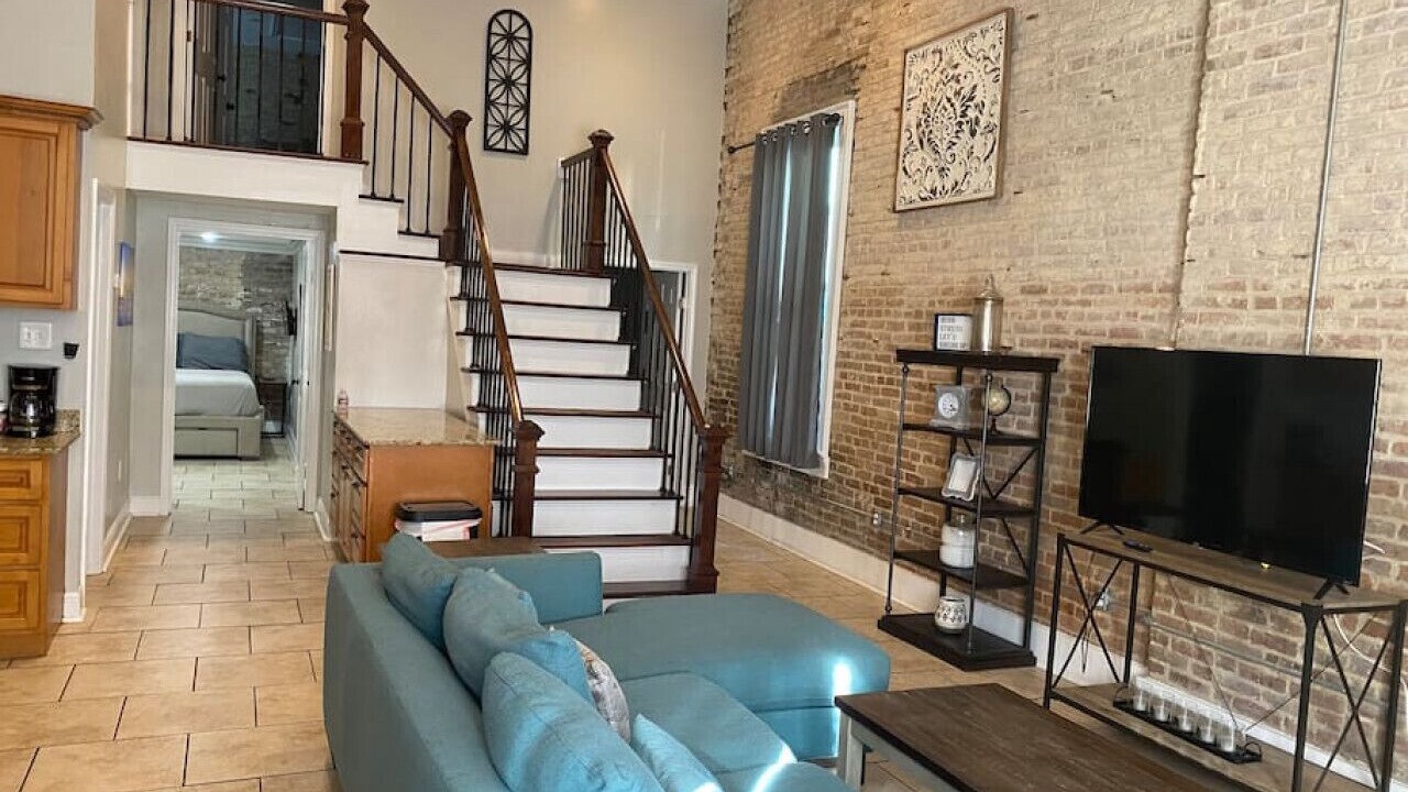 Photo of Livingroom in Algiers Point