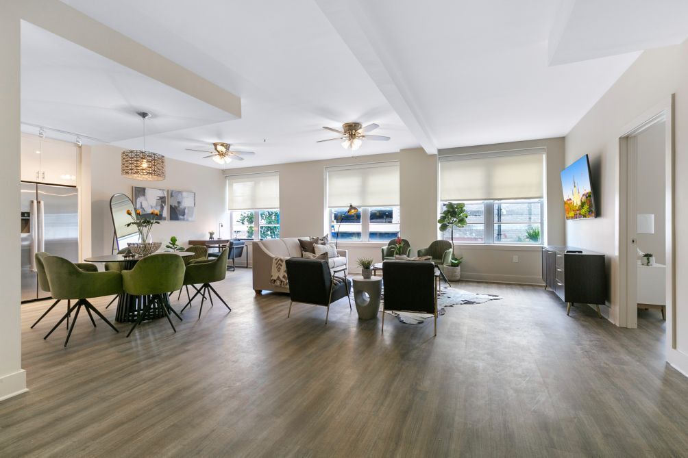 Photo of Livingroom in Central Business District