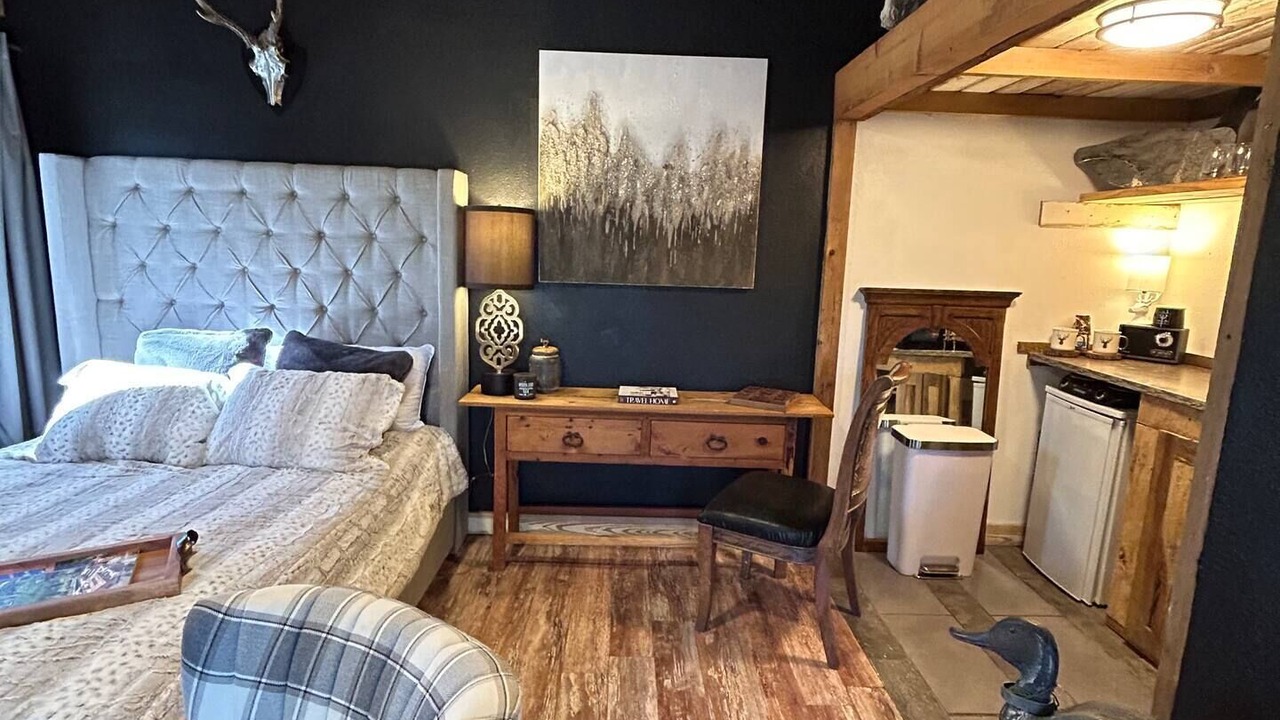Photo of Bedroom in Shreveport