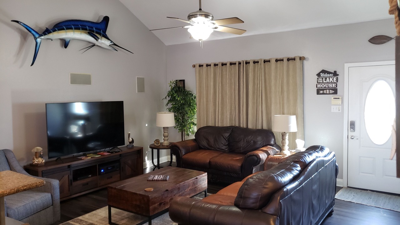 Photo of Livingroom in Barataria