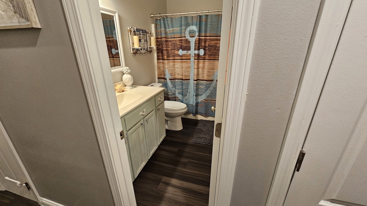 Photo of Bathroom in Barataria