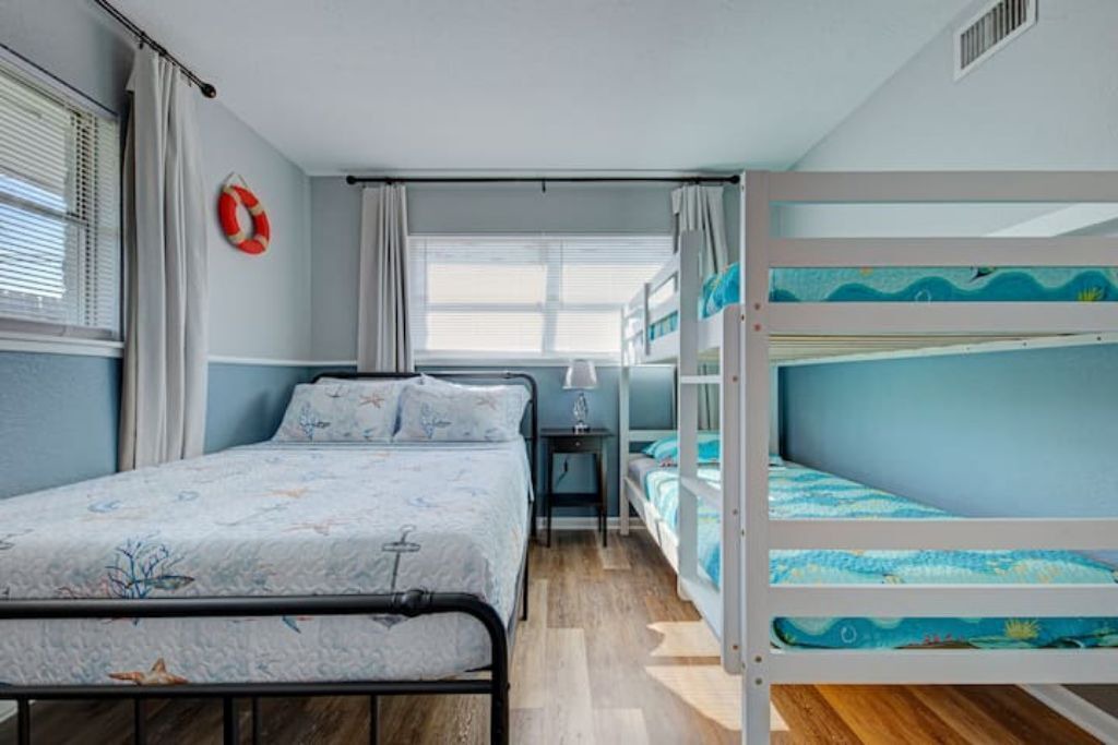 Photo of Bedroom in South Side