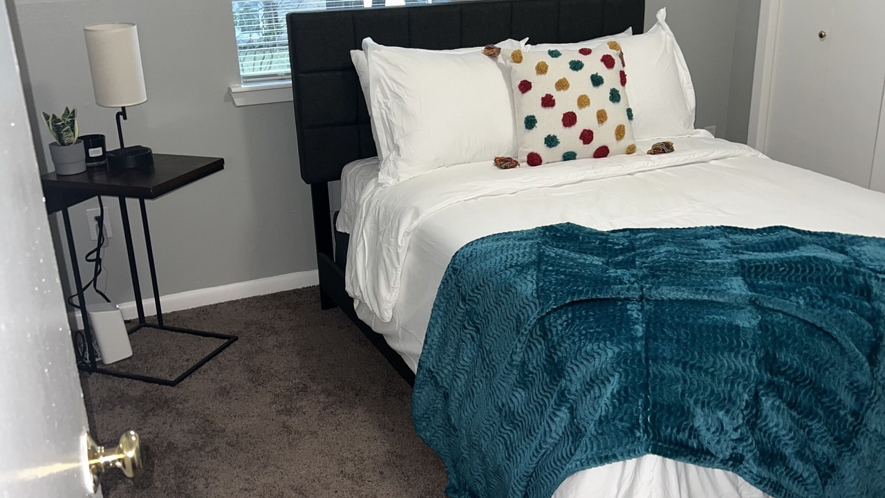 Photo of Bedroom in Old Aurora