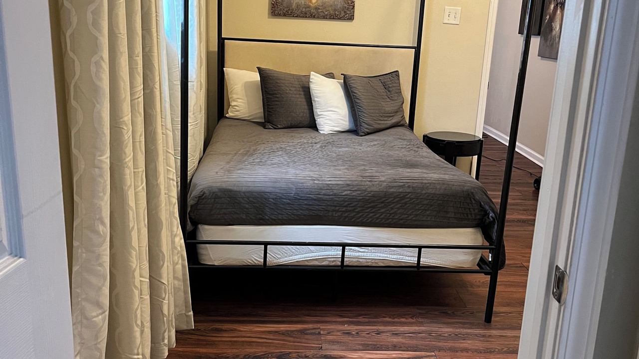 Photo of Bedroom in Hoffman Triangle