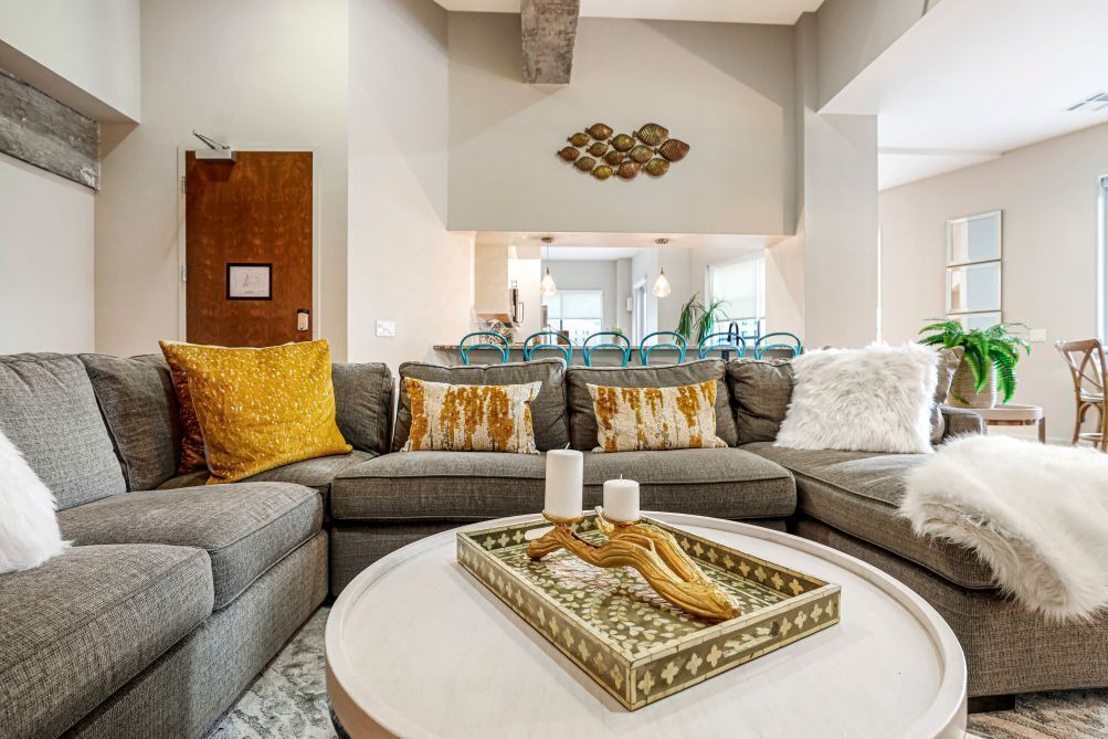 Photo of Livingroom in Central Business District
