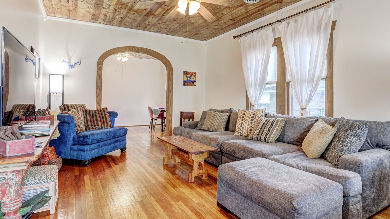 Photo of Livingroom in New Iberia