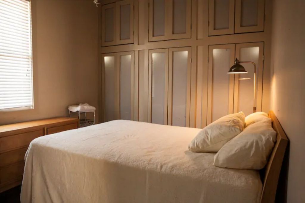Photo of Bedroom in Central City
