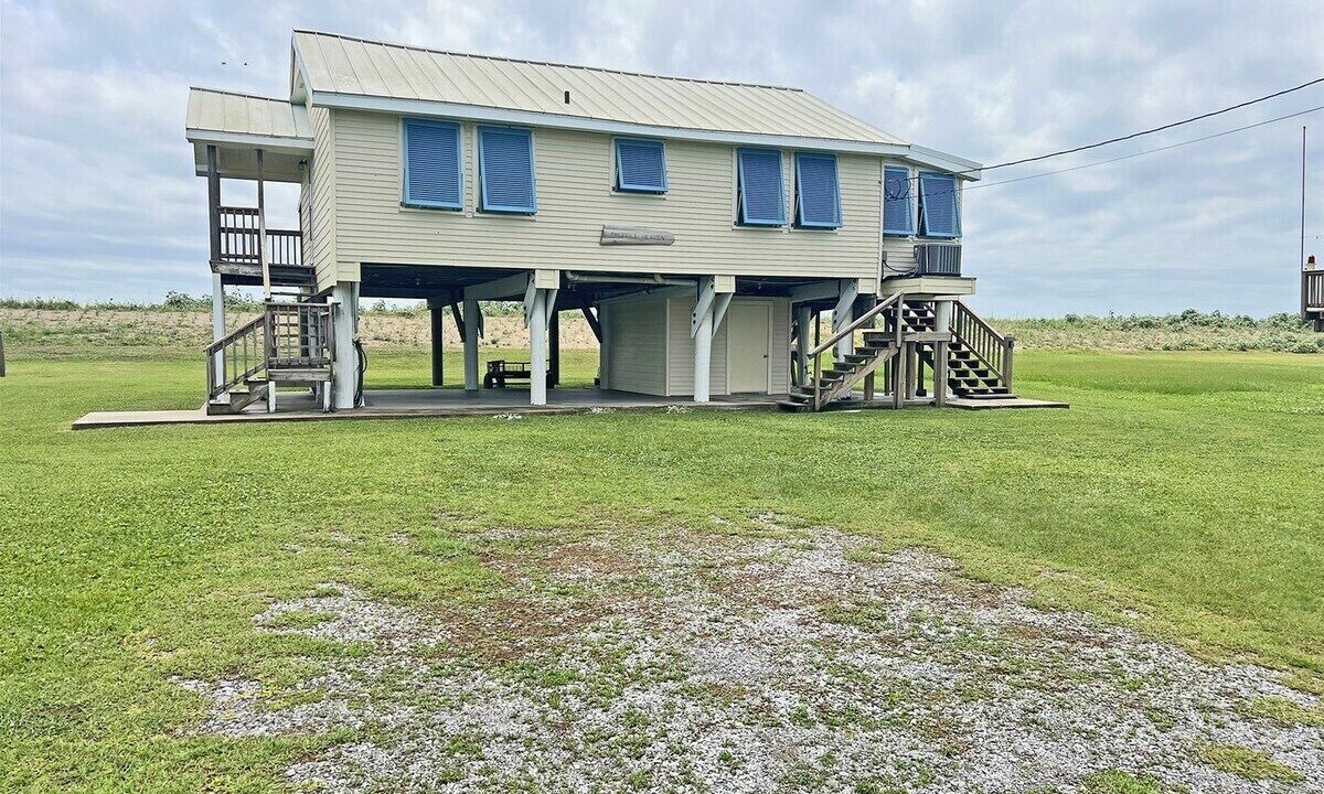 Photo of Others in Grand Isle