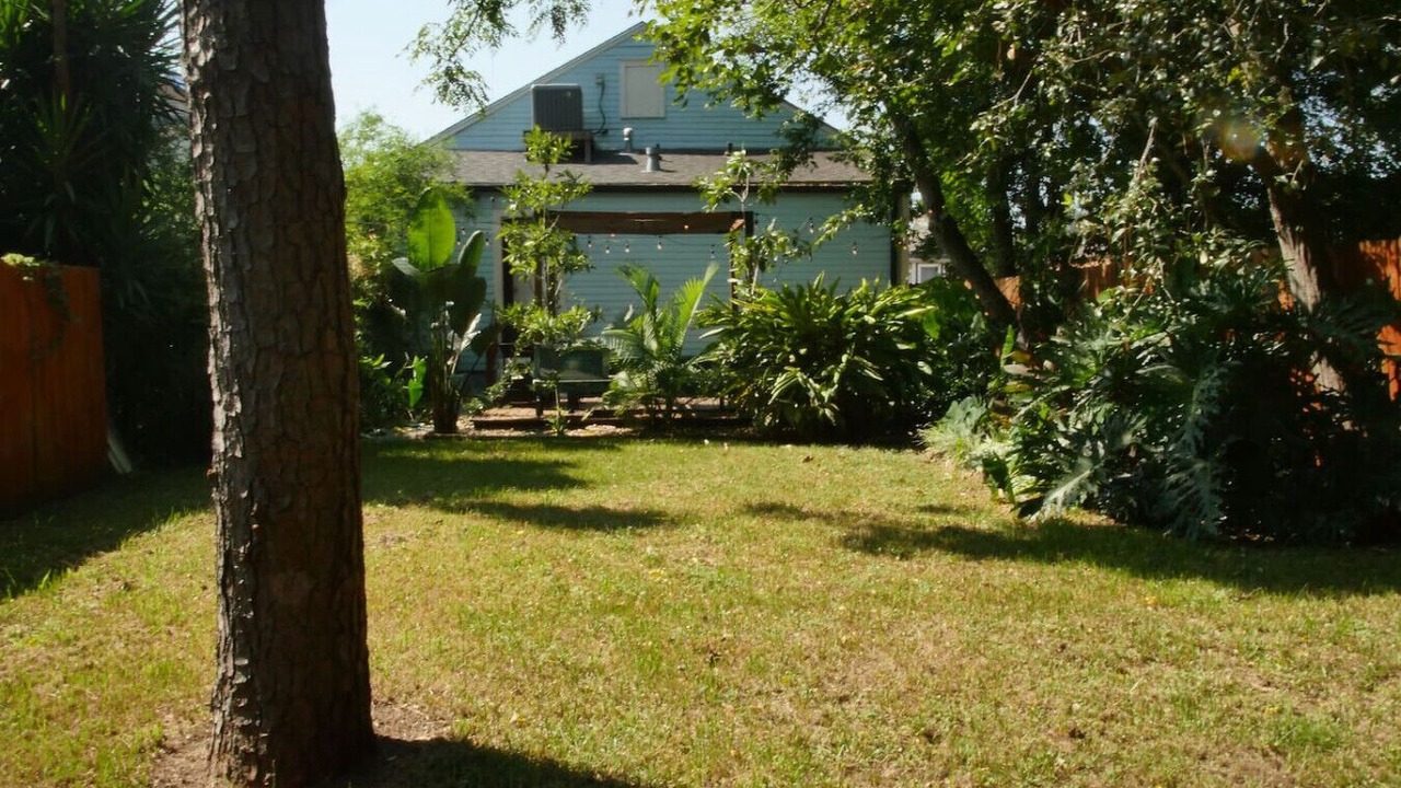 Photo of Outdoor in Holy Cross District