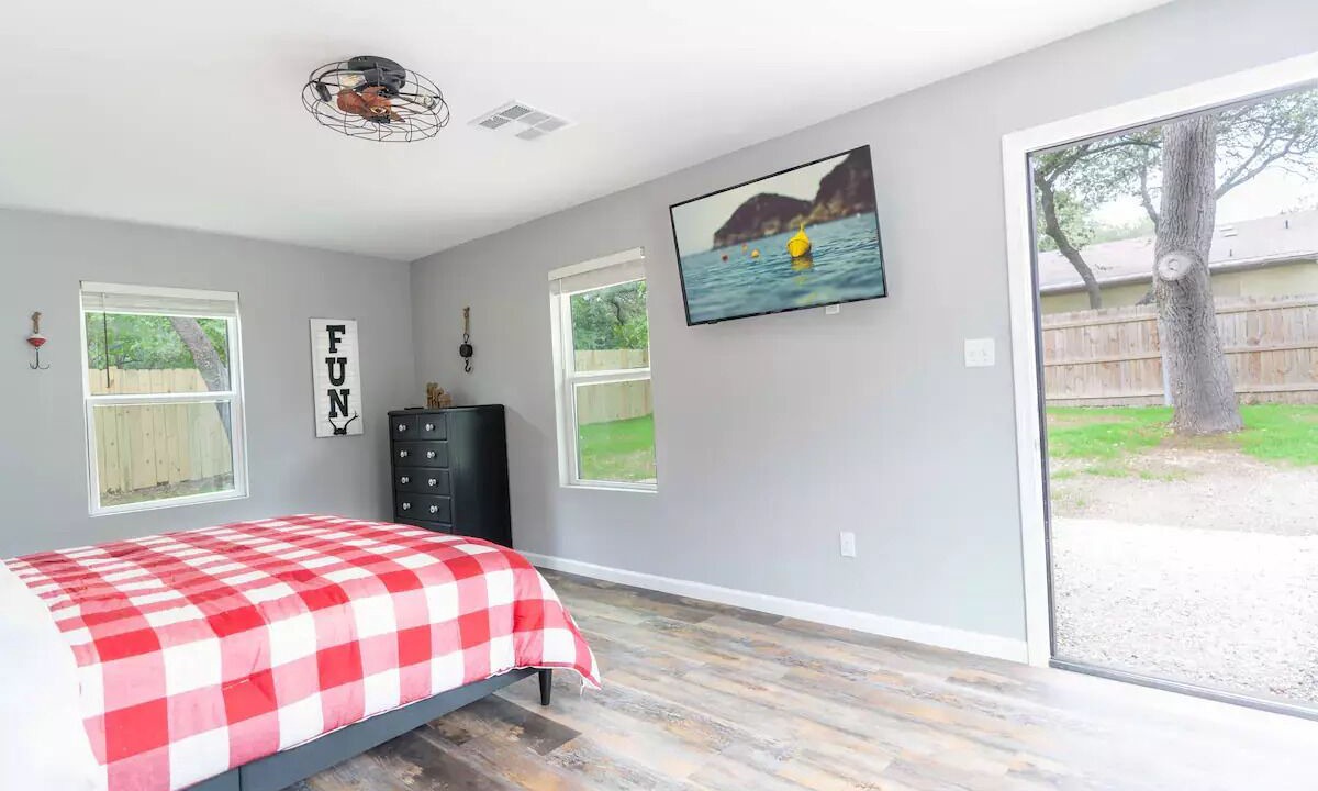 Photo of Bedroom in Leander