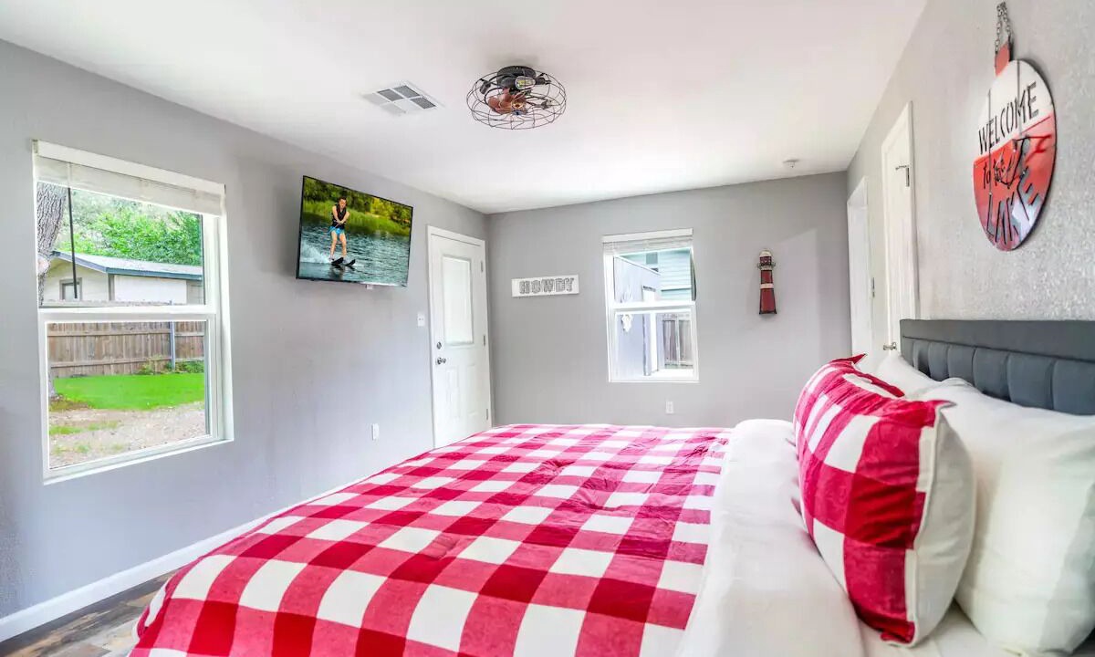 Photo of Bedroom in Leander