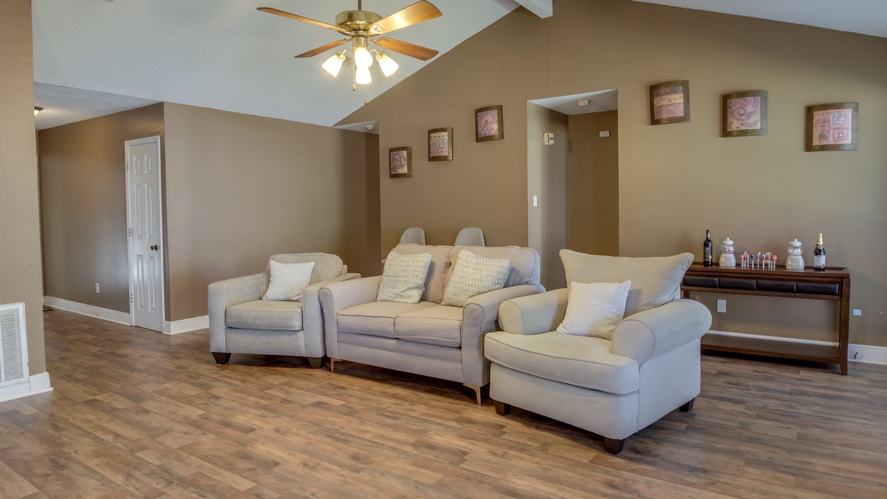 Photo of Bedroom in Old Aurora