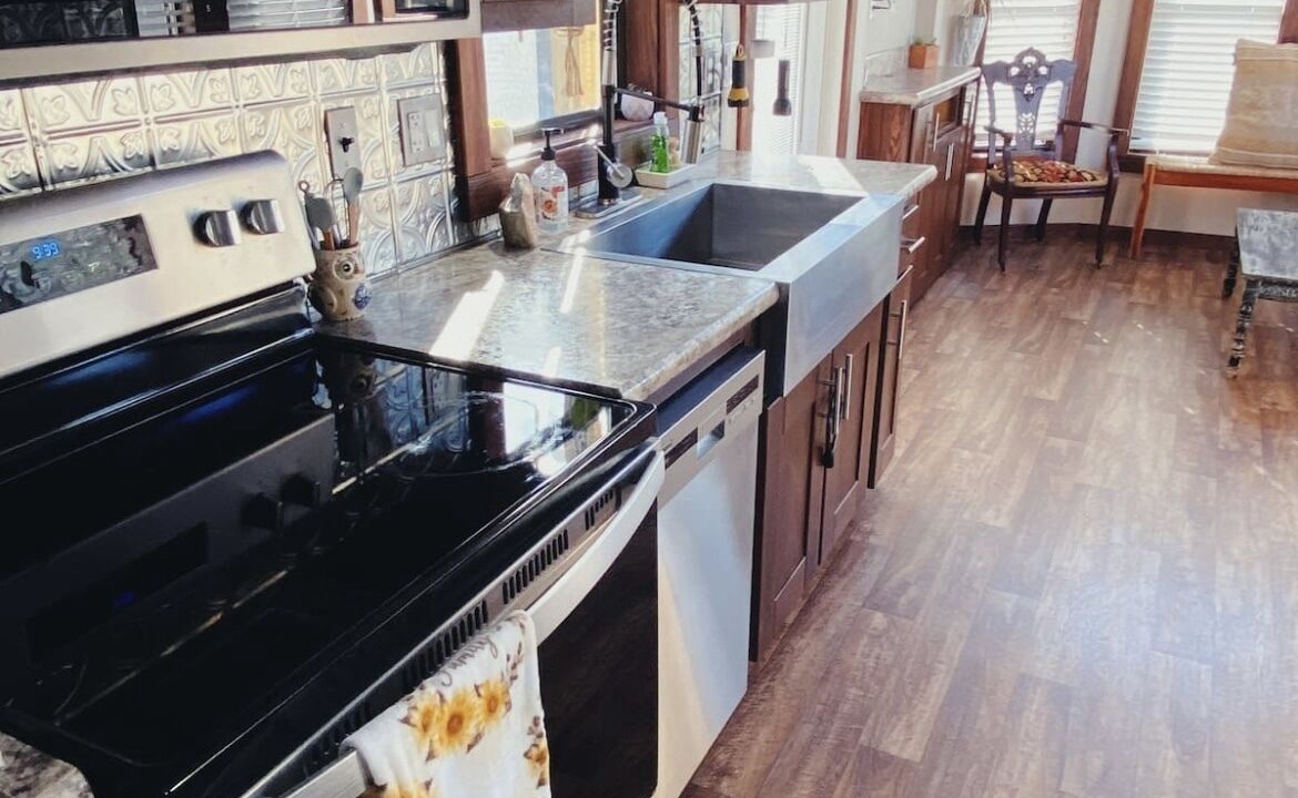 Photo of Kitchen in Annetta North