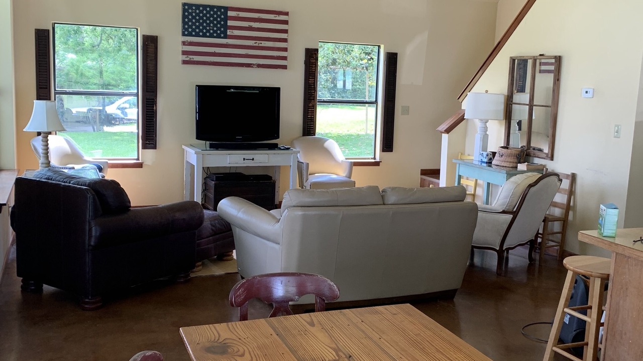 Photo of Livingroom in Monterey