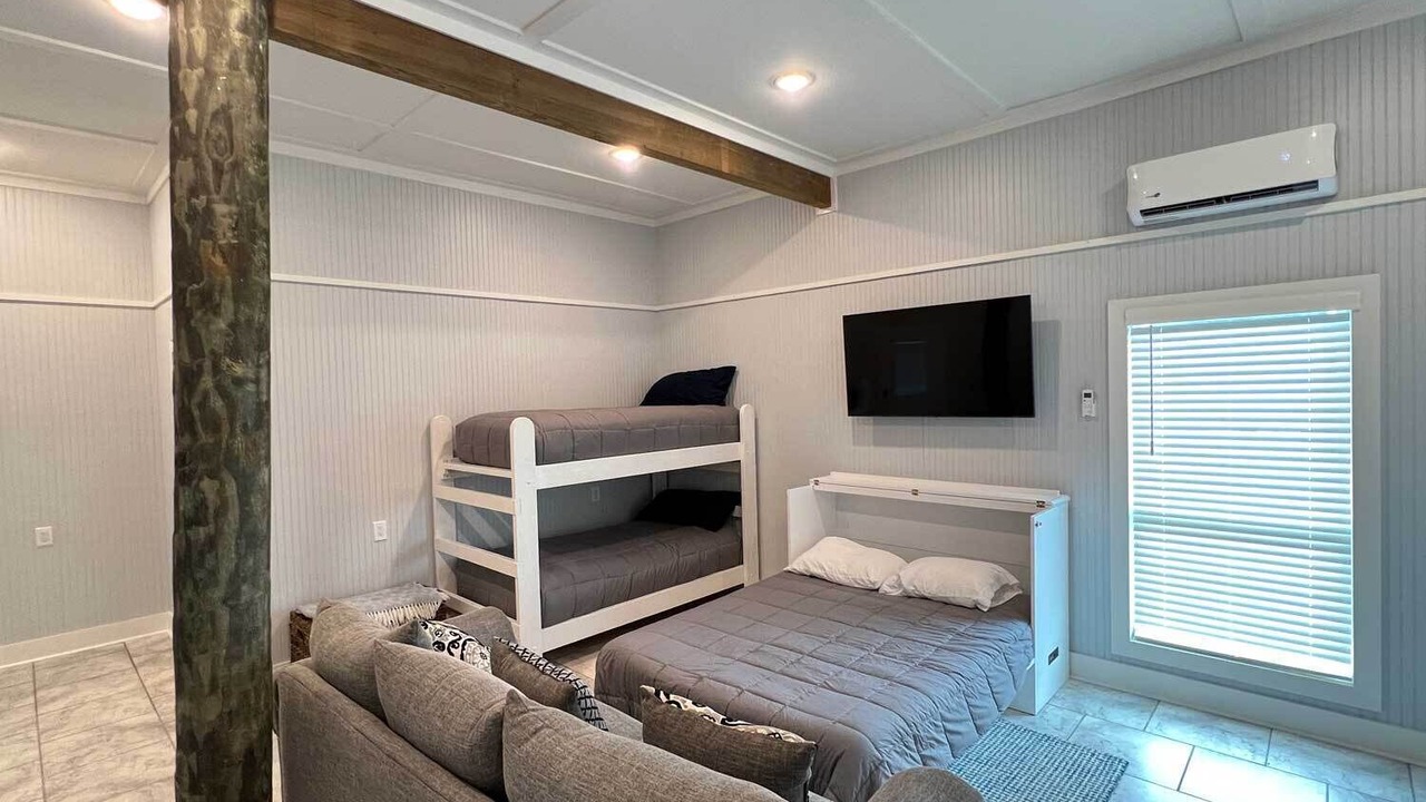 Photo of Bedroom in Hackberry