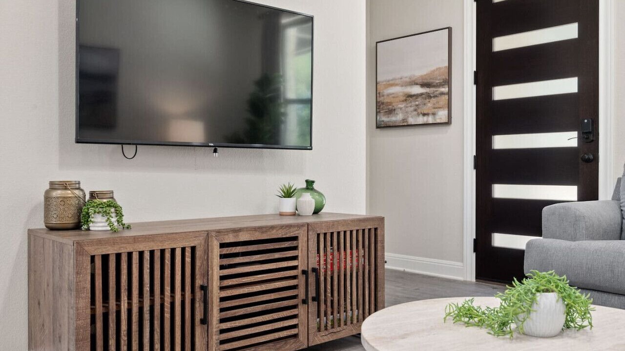 Photo of Livingroom in Point Venture