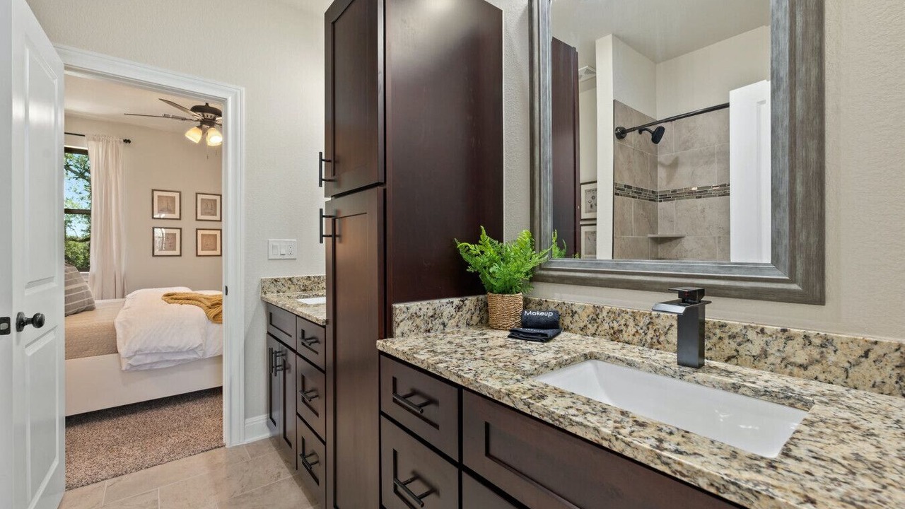 Photo of Bathroom in Point Venture