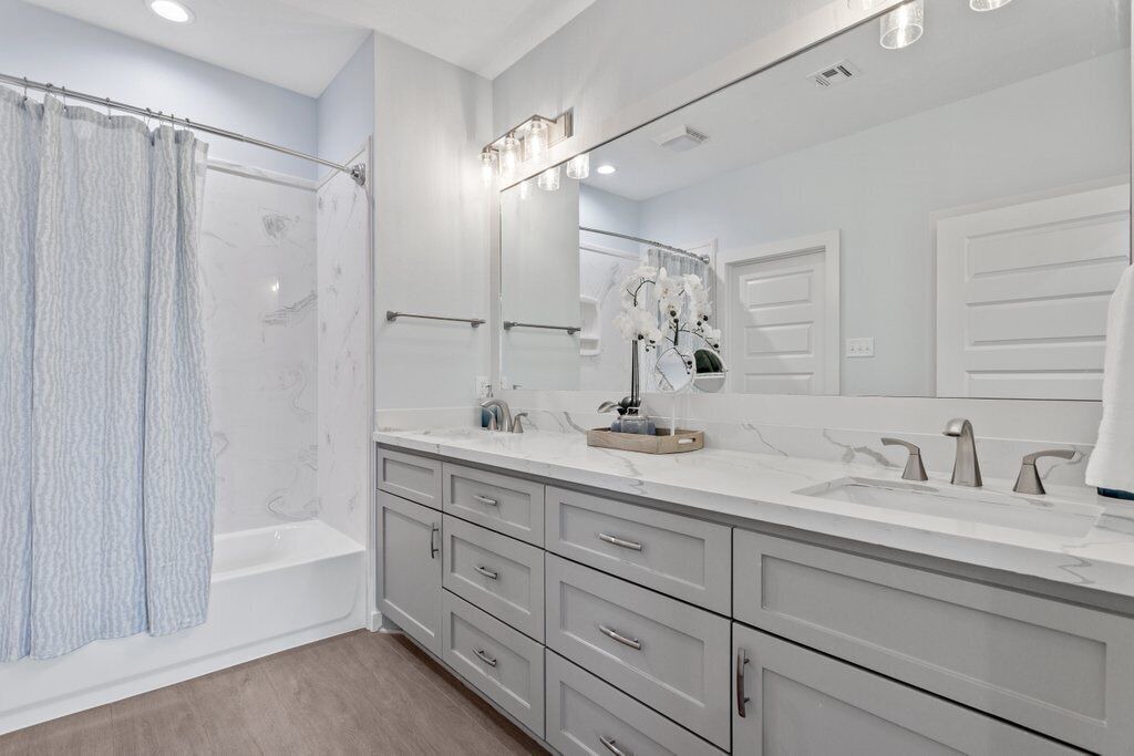 Photo of Bathroom in Hackberry