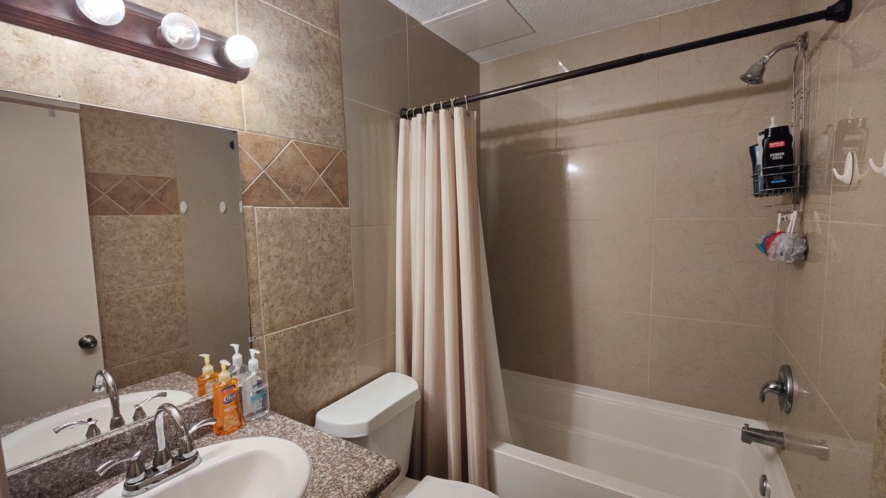 Photo of Bathroom in Tall Timbers - Brechtel