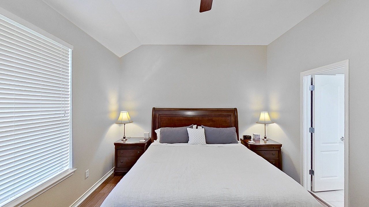 Photo of Bedroom in Apache Shores