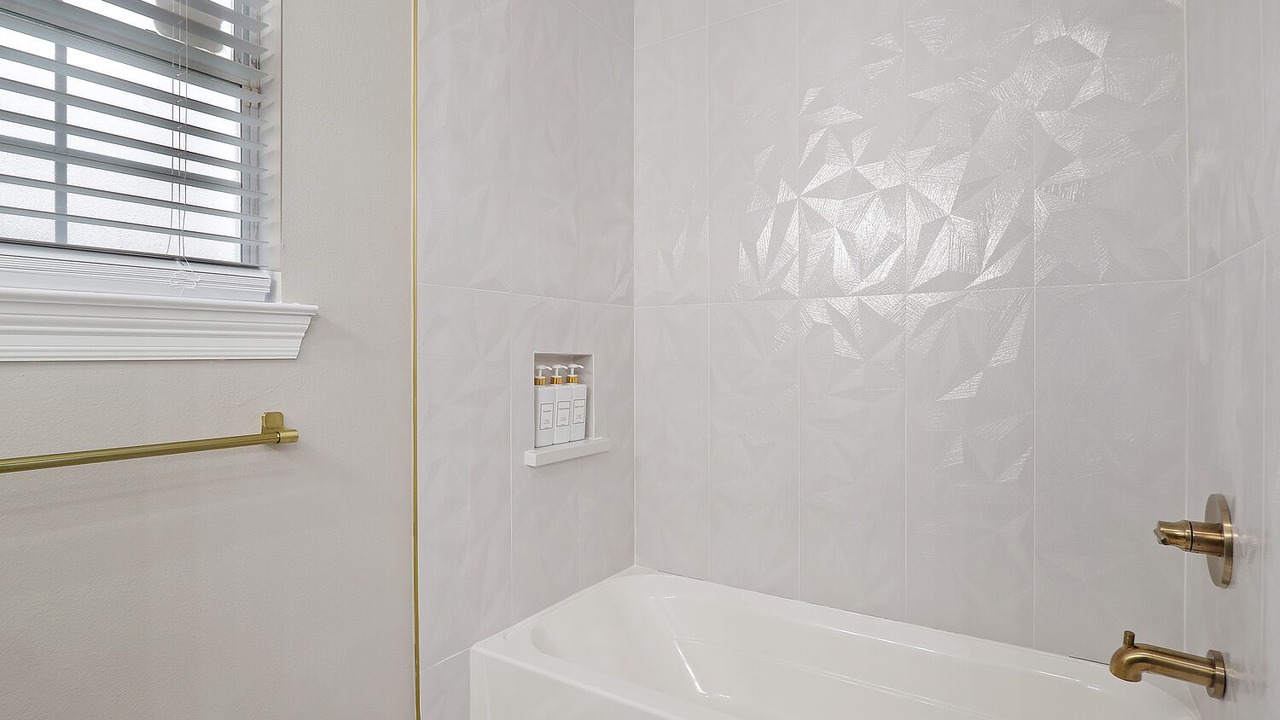 Photo of Bathroom in Gonzales